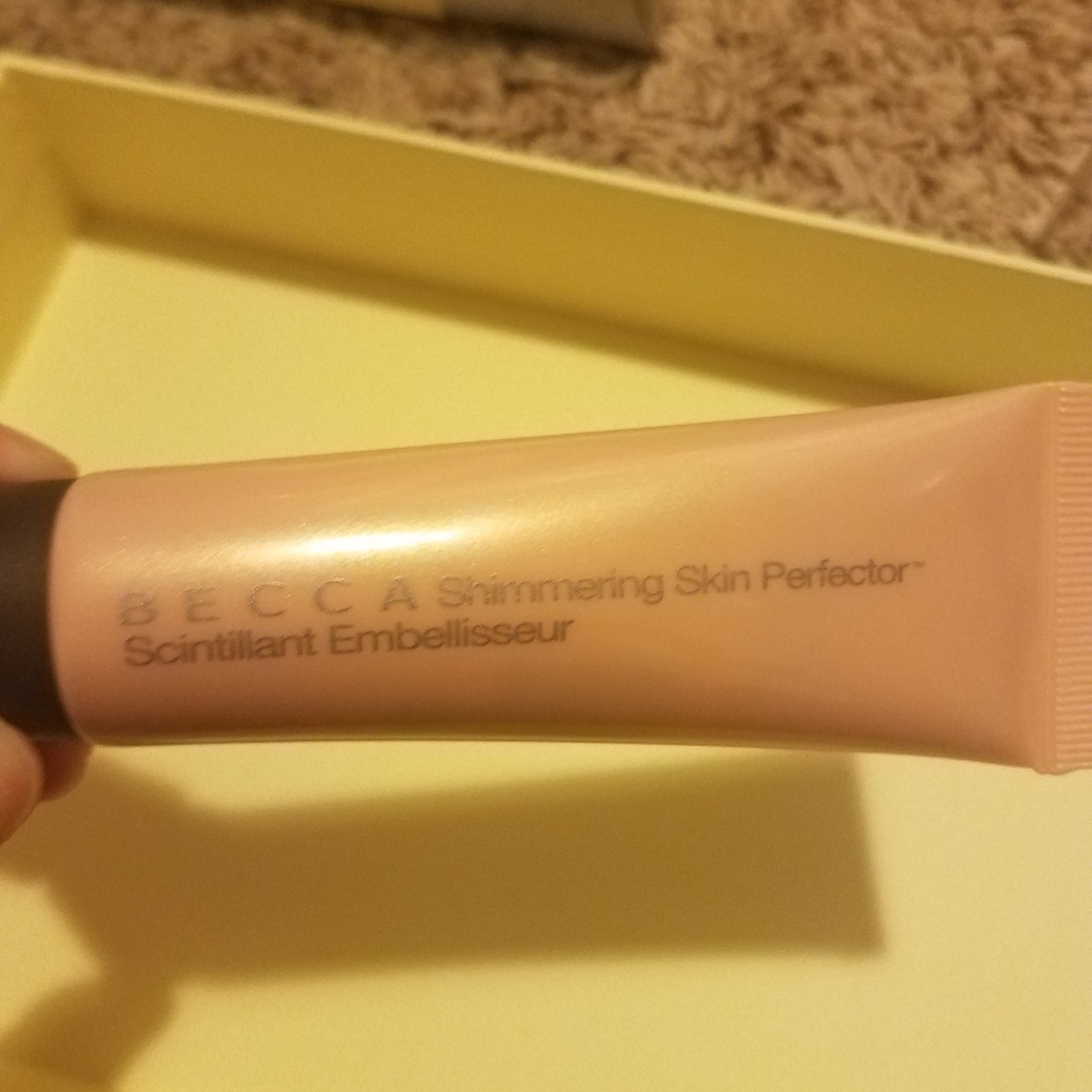 Becca Shimmering Skin Perfector